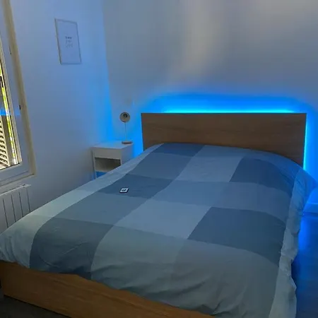 Superbe à Thème Proche Paris Appartement